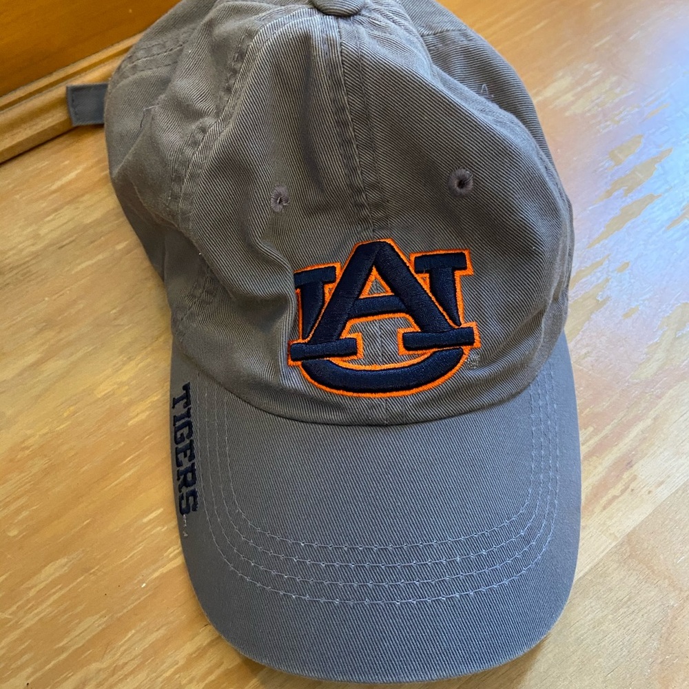 Auburn hat